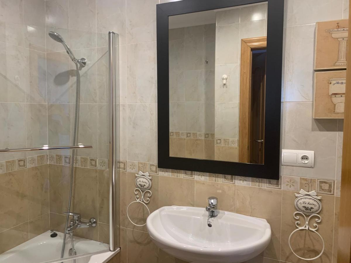 apartamento con jardín privado y barbacoa a 5 min playas santander Exterior foto