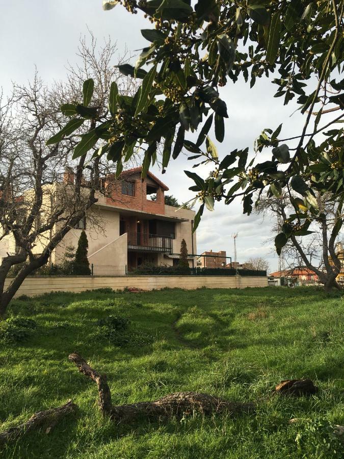 apartamento con jardín privado y barbacoa a 5 min playas santander Exterior foto